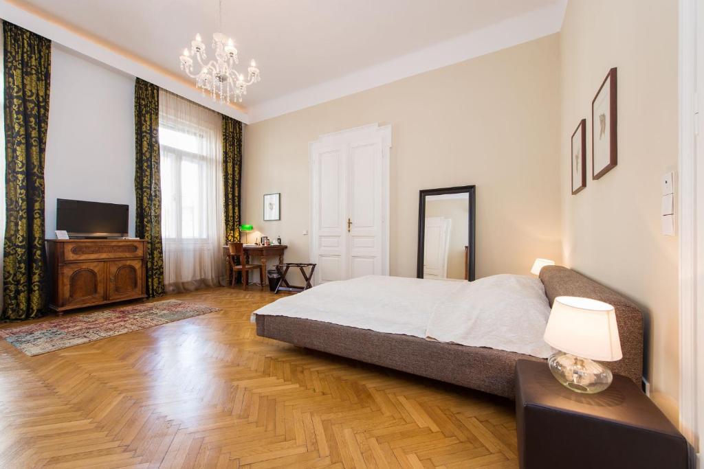 Rosa Linde - Comfort Rooms Wien Phòng bức ảnh