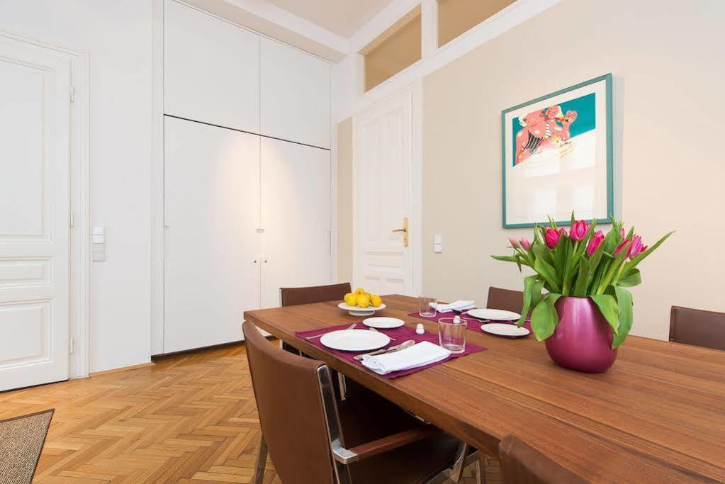 Rosa Linde - Comfort Rooms Wien Ngoại thất bức ảnh